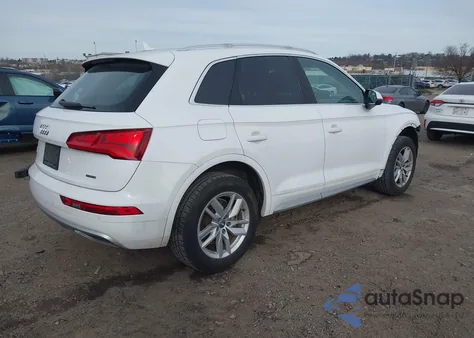 2020 Audi Q5 Premium 45 Tfsi Quattro S Tronic/Titanium Premium 45 Tfsi Quattro S Tronic из США, поврежденный, VIN WA1ANAFY6L2057945